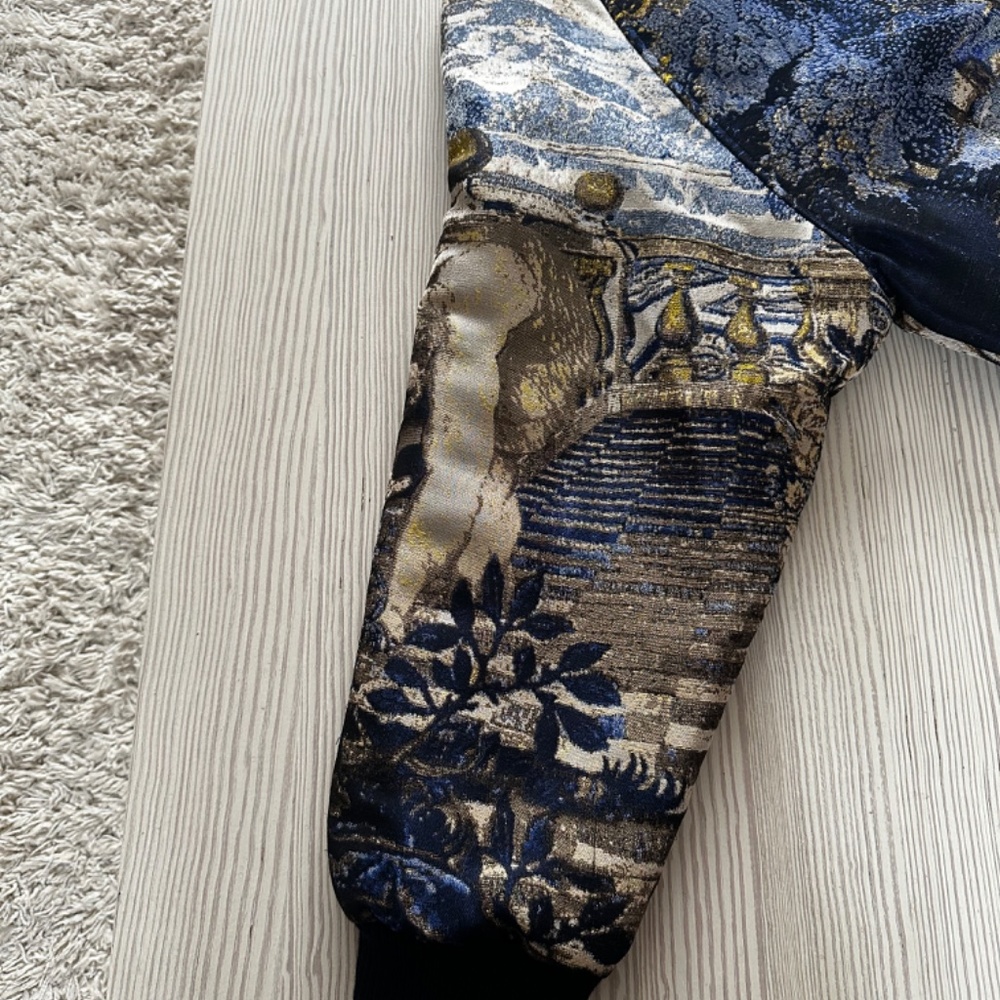 Louis Vuitton x Virgil Abloh - SS20 Tapestry Bomber - Picture 6 of 15